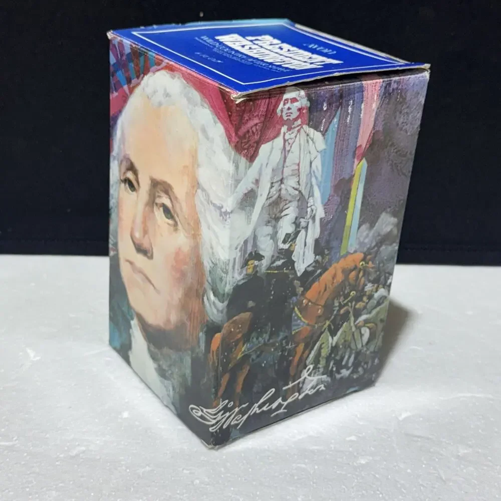 Vintage Avon President George Washington Decanter Full Collectable - W/ Box
